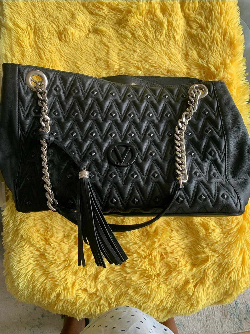 Valentino!! - Picture 2 of 5